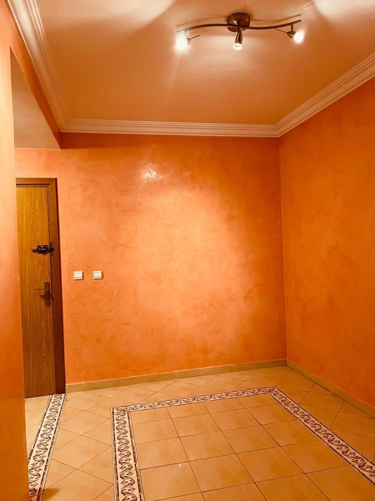 Bel Meuble Et Propre Pres Du Centre Apartment